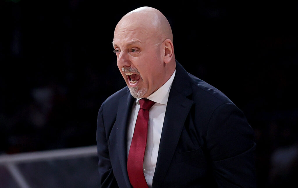 OBRADOVIĆU LAKNULO: „U našoj zemlji, ako izgubiš, ne izlaziš na ulicu!“