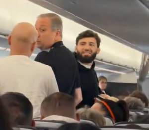 KAKAV SKANDAL: UFC borac izbačen sa leta – posada morala da reaguje zbog jedne stvari!