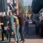 ORBAN SE POTUKAO SA CIVILIMA NA PARKINGU: Haos na ulicama čuvenog grada!