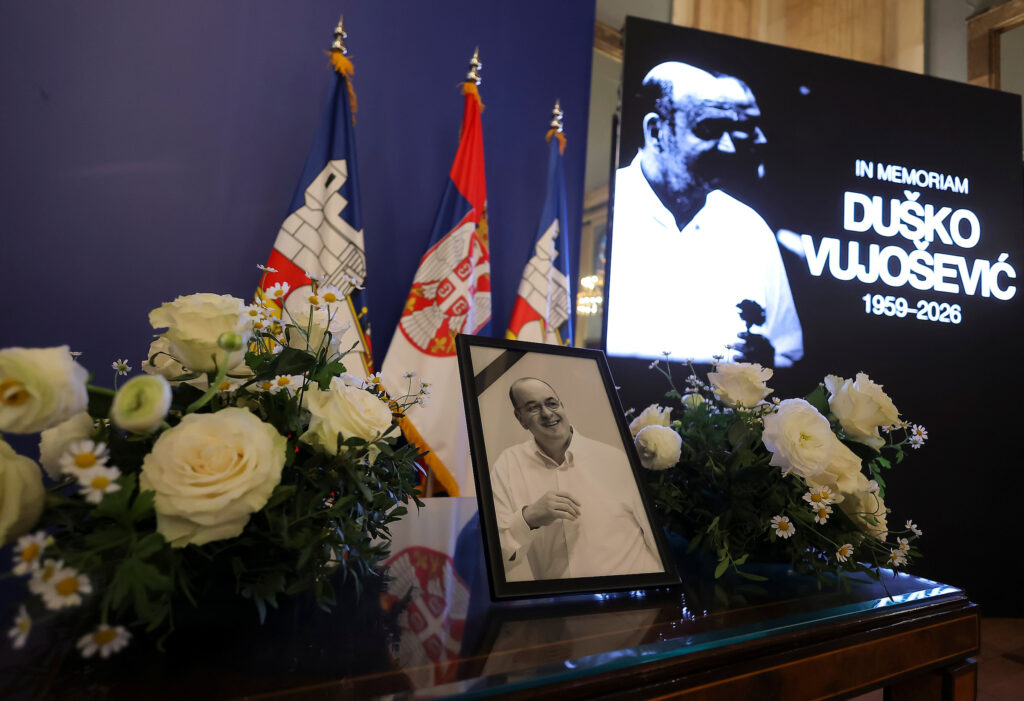 POSLEDNJI POZDRAV ZA DUŠKA VUJOŠEVIĆA: Od brojnih političara, preko proslavljenih sportista, do ličnih prijatelja! Generalov ispraćaj kakav i dolikuje takvom čoveku!
