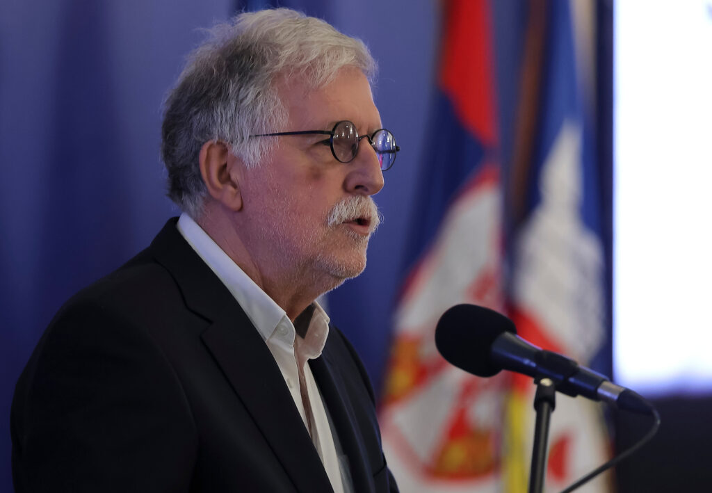 DUŠKO JE BIO BAJKOTVORAC, GRADITELJ, RAZMIŠLJAO JE KAO NAUČNIK: Čuveni novinar otvorio dušu na komemoraciji Vujoševića!