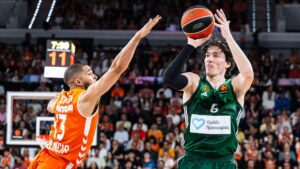 FENER GAZI, ŽALGIRIS BEZ ODGOVORA: Olimpijakos razbio Monako, PAO na korak od fajnal-fora!