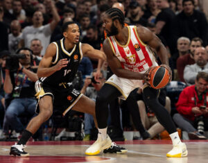 DRAMA, PAD, PA EKSPLOZIJA: Zvezda preživela haos u Francuskoj i zgrabila plej-in!