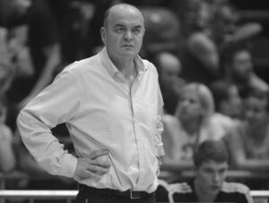 TRENERSKA VELIČINA KOJA ĆE SE ZAUVEK PAMTITI: Ko je bio Duško Vujošević, trener koji je iznedrio Bogdanovića, Lovernja, Veselog…