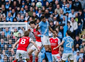 ARSENAL NA PUTU DA PROKOCKA VEĆ VIĐENU TITULU: Haladn presudio Tobdžijama, Siti im diše za vratom!