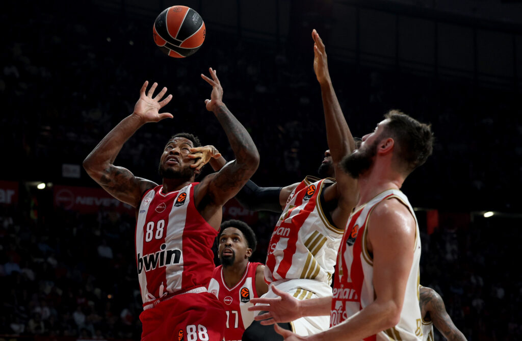 PA, GDE BAŠ SADA: Crveno-beli ostali bez igrača pred odlučujuće mečeve u Evroligi!