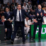 OGLASIO SE TRENER BASKONIJE: Kratko obraćanje i mala neprijatna scena na konferenciji!