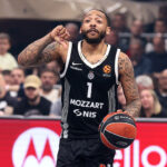 VEČERAS NIJE SVE CRNO, ALI BIĆE CRNO-BELO: Karlik Džons produžio ugovor sa Partizanom!