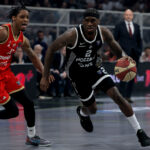 (POLUVREME) DOMINACIJA PARTIZANA: Crno-beli terorišu Zvezdu pred svojim navijačima!