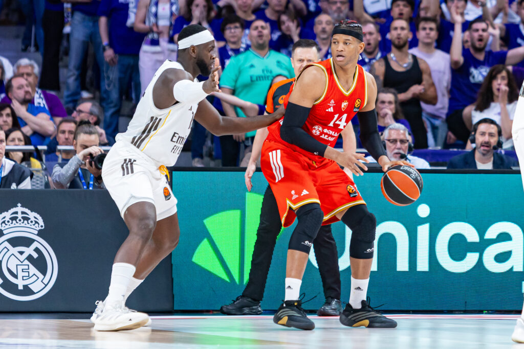 (POLUVREME) NE MOŽE SAMO NVORA DA VUČE: Real sve više odmiče, Zvezda će morati da se uozbilij!