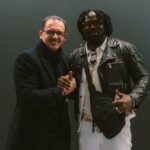 GROBARI, PREPOZNAJETE LI OVU LEGENDU? Čuveni napadač i miljenik navijača Partizana ispratio meč sa Čukom!