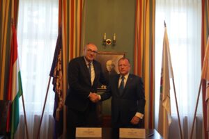 GLOBALNA SARADNJA ZA BUDUĆNOST SPORTA: Tanasković i Vizer u Budimpešti!