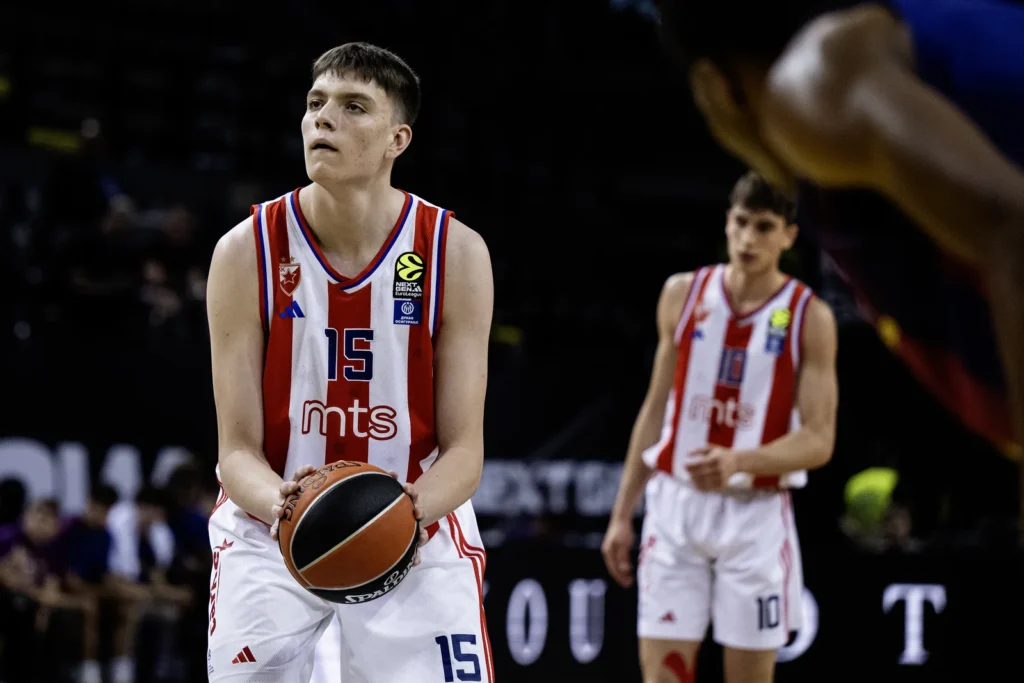 ŠTETA: Zvezda pretrpela poraz od Barselone!