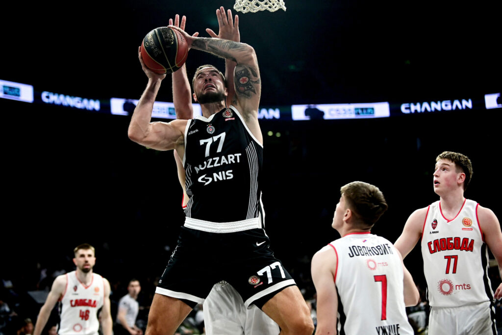 LOVERNJ SE OGLASIO: Legenda crno-belih zabrinula navijače Partizana!