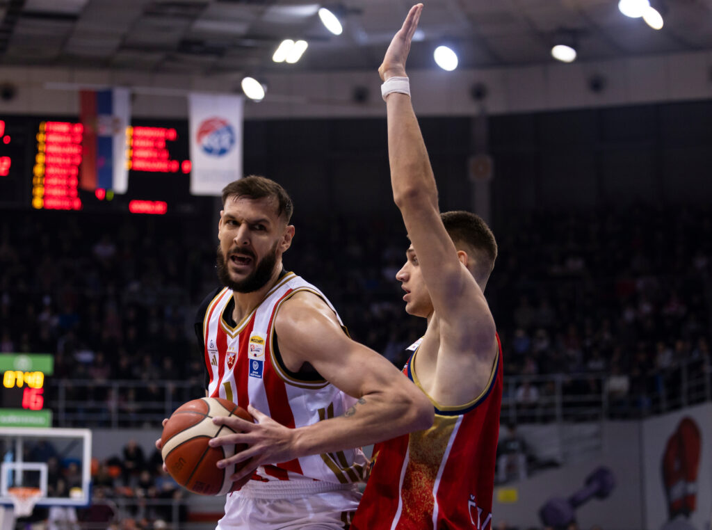 OTIŠAO TIHO IZ ZVEZDE, A SADA VLADA TERENOM: Plavšić vuče Bordo ka polufinalu!