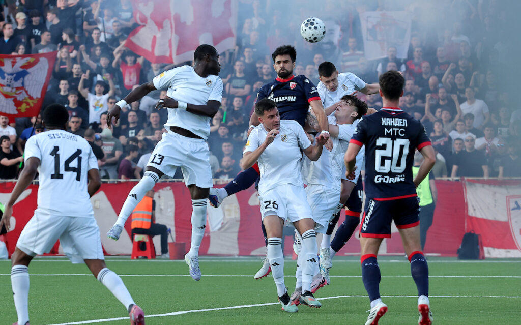 PENAL, CRVENI KARTON I EVROGOL: Svega je bilo na Banovom brdu, Zvezda savladala Čukarički!