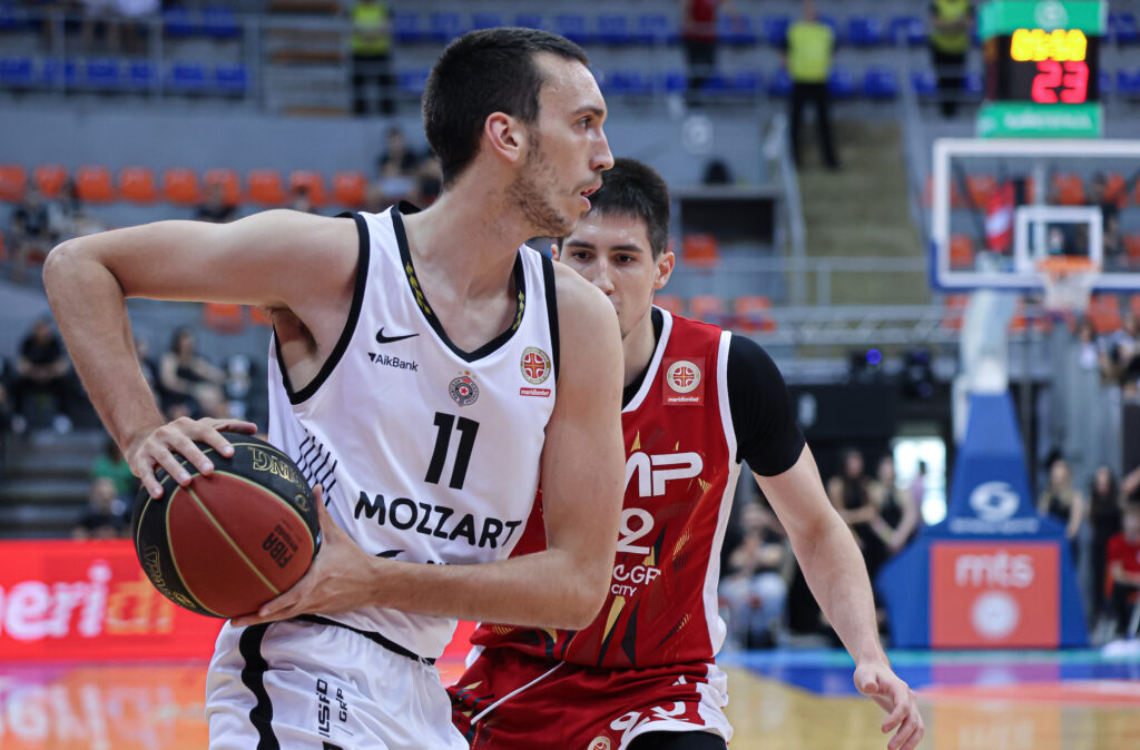 (POLUVREME) PARTIZAN NEOZBILJNO UŠAO NA FAJNAL-FOR: FMP za sada melje crno-bele!