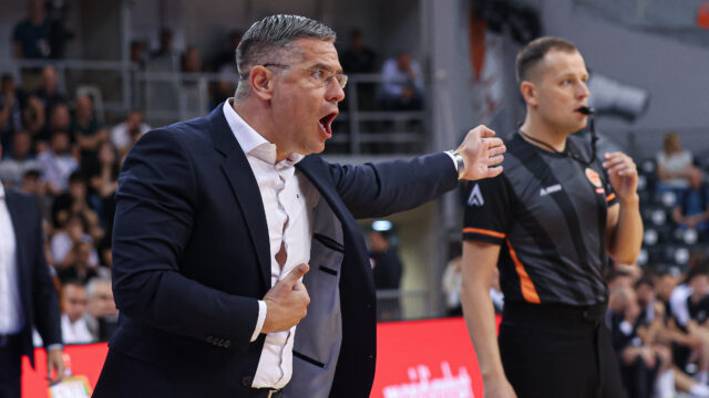 TRENER FMP-A ZAMALO DA UVUČE PENJAROJU U KLINČ: Opšti haos u Nišu pored vrelih klupa!