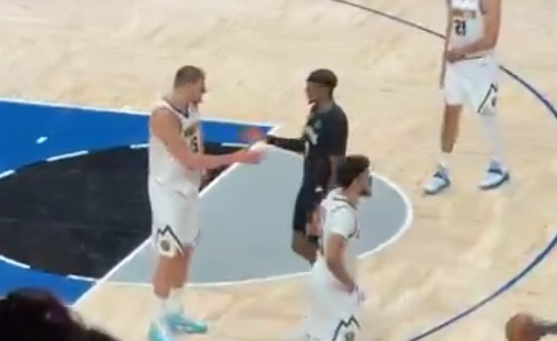 SPORTSKA I LJUDSKA VELIČINA: Jokić pružio ruku protivniku koji ga je javno prozivao!