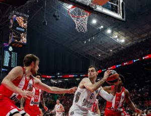 EPSKO FINALE PRIPALO CRVENO-BELIMA: Olimpijakos je novi šampion Evrope!