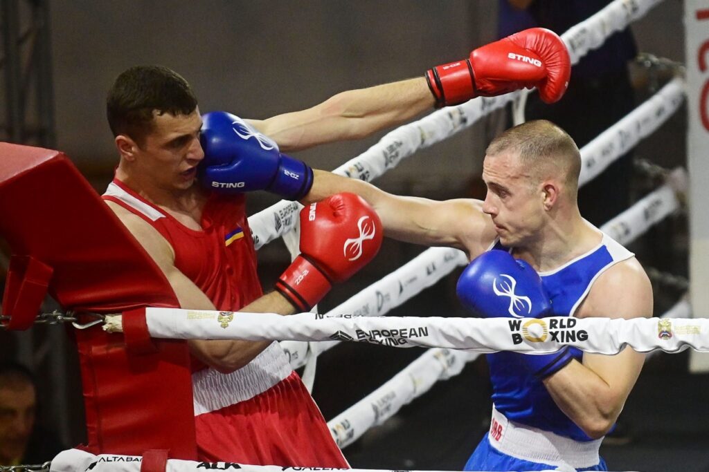 SRBIJA DOMINIRA U OBRENOVCU: Memić i Nikolić zakazali srpsko finale, čak 15 medalja za “Beogradski pobednik”!