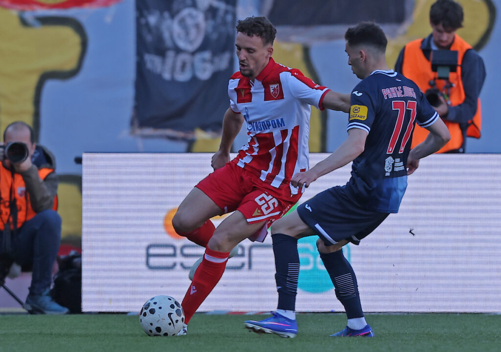 DA LI ĆE OBA TIMA BITI ZADOVOLJNA IZBOROM? Poznato ko sudi finale Kupa između Vojvodine i Crvene zvezde!