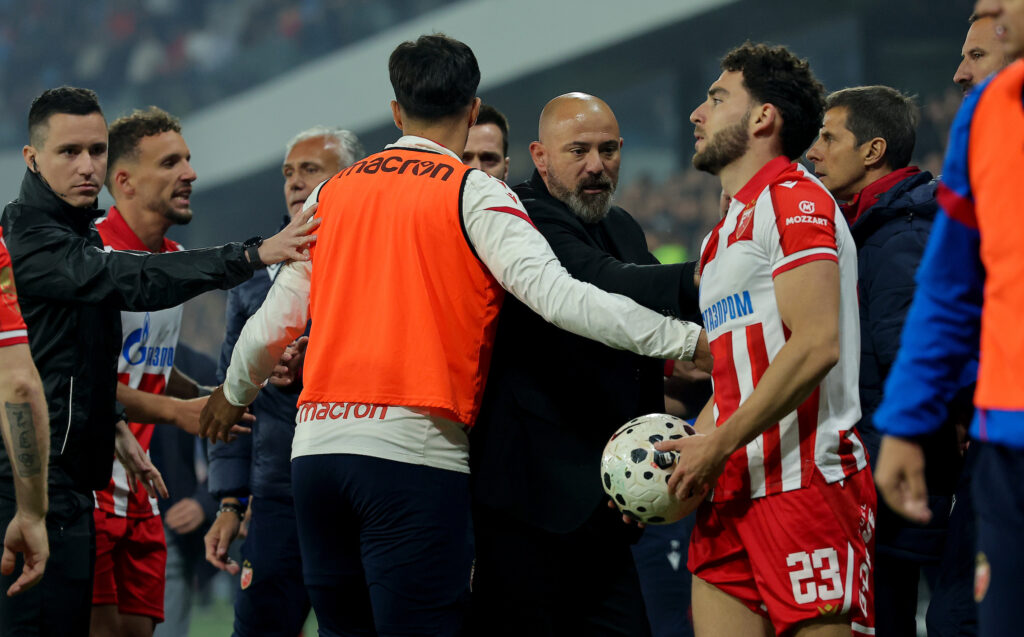 ZAKUVALO SE NA TERENU U LOZNICI NAKON POBEDE ZVEZDE: Umalo velika tuča!