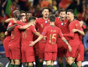 RONALDO VIŠE NIJE IGRAČ ZA STARTNIH 11 PORTUGALA: Reakcije koje bi se teško videle i u Ligi konferencija!