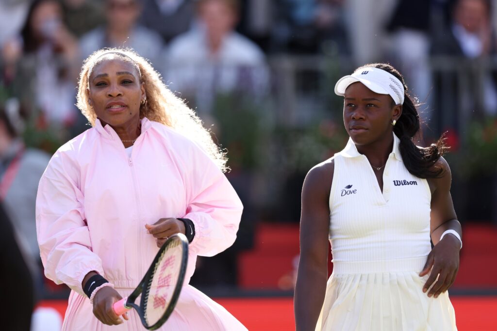 ZBOG POVREDE TINEJDŽERKE SERENA VIŠE NE MOŽE DA IGRA: 25 godina starija, ali daleko izdržljivija od partnerke!