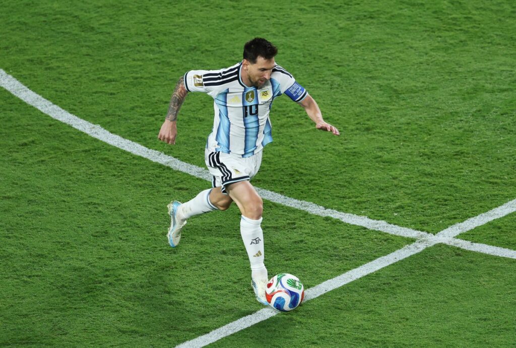 NAJVEĆI SPORTISTA SVIH VREMENA – LIONEL MESI: Het-trik Argentinca za status najboljeg strelca u istoriji Mundijala!