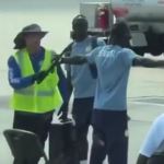 AKO VAM JE KOŽA CRNA ILI BRAON IMATE POTPUNO DRUGAČIJI TRETMAN PRED MUNDIJAL?! Senegalski fudbaleri tretirani kao kriminalci prilikom ulaska u SAD!