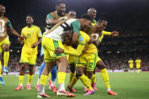 KAKVA DRAMA U GRUPI A: Jedan gol odveo Južnu Afriku dalje, Zvezdin fudbaler na korak od eliminacije – Meksiko rutinski protiv Češke za prvo mesto!