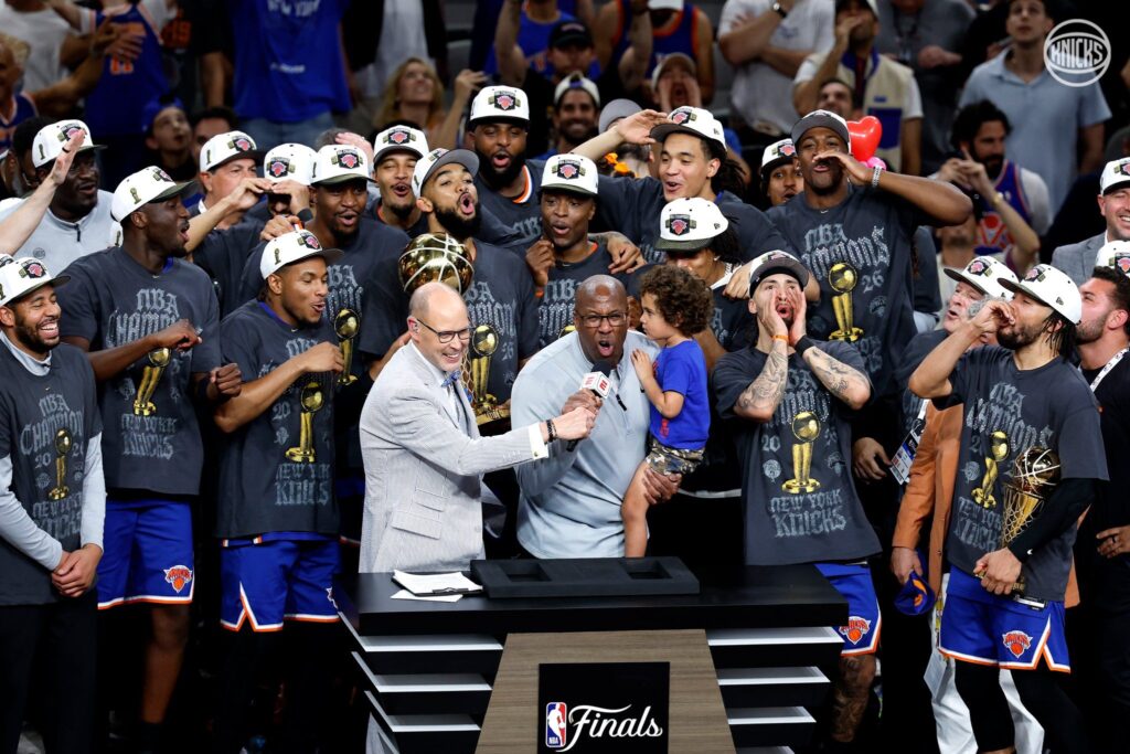 NJUJORK NIKSI SU ŠAMPIONI NBA LIGE: Branson utakmicom života prekinuo post dug preko 50 godina!