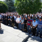 SUZE U SARAJEVU: Legendarni Edin Avdić ispraćen na večni počinak uz veliku tugu i poštovanje!