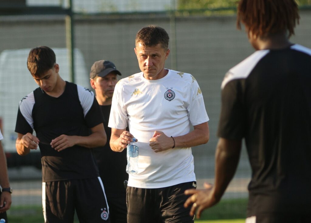 TERET NE SME DA BUDE NA MLADIM IGRAČIMA: Ilić otkrio šta treba Partizanu, pa govorio o Dejanu Stankoviću!