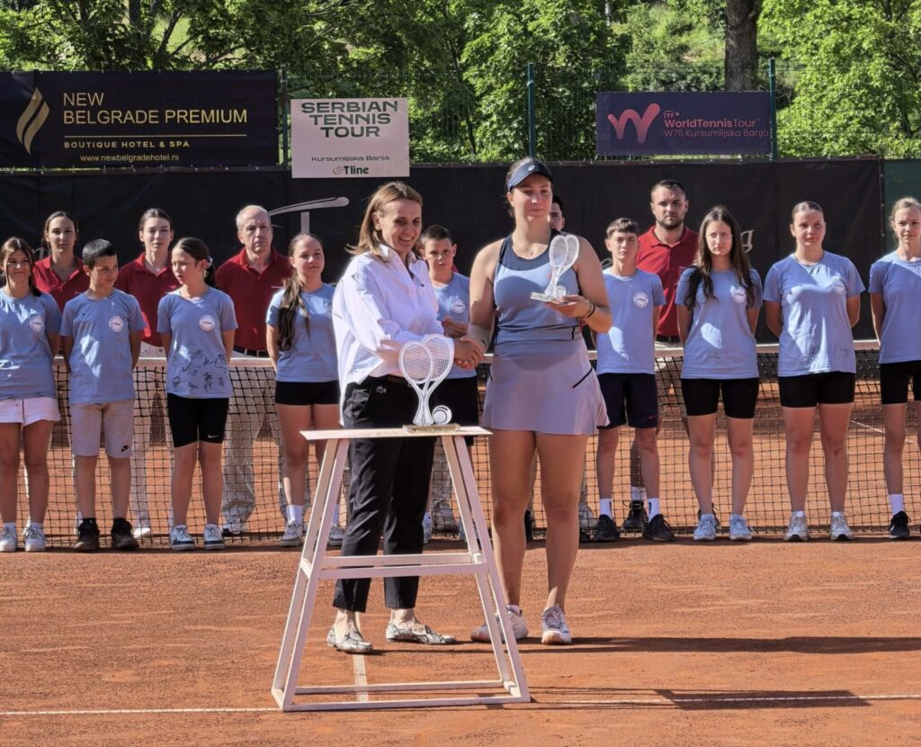 LOLA RADIVOJEVIĆ VICEŠAMPIONKA U KURŠUMLIJSKOJ BANJI: Sledi napredak na WTA listi!