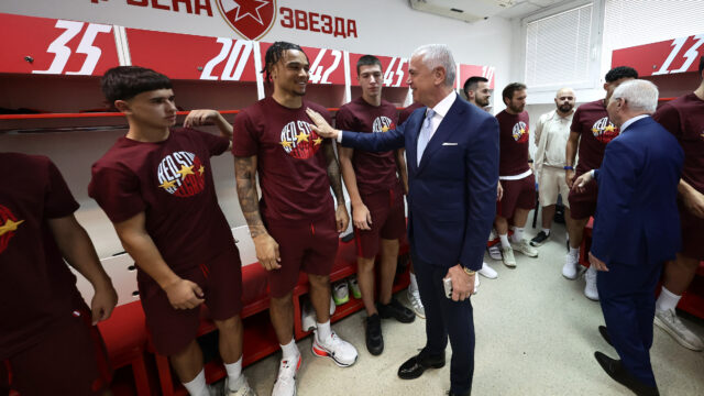 TERZIĆ SE OBRATIO FUDBALERIMA PRE NOVOG POHODA NA LIGU ŠAMPIONA I DUPLU KRUNU: Ovo je najteži period godine, novajlije sada ste u velikom klubu!