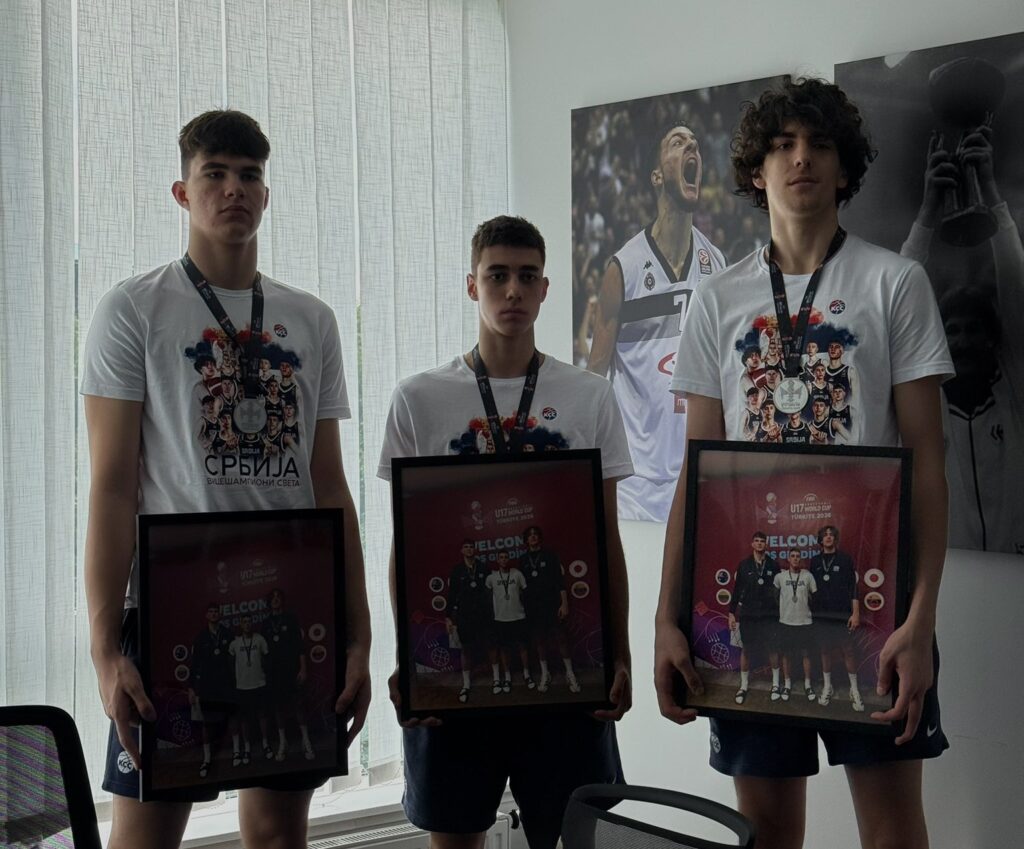PARTIZAN ČUVA SVOJE BLAGO: Srebrni kadeti dobili priznanje za veliki uspeh!