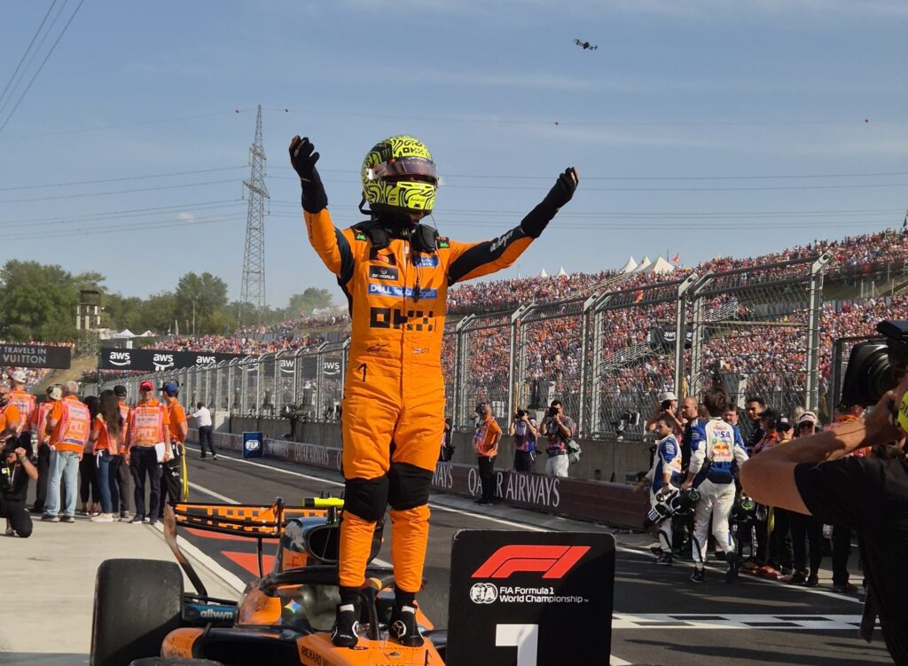 AKTUELNI ŠAMPION POKAZAO DA JE BOLJI VOZAČ OD VERSTAPENA I PJASTRIJA: Ferari sam pobedio Luisa strategijom, Kimi kao da ima 39, a ne 19 godina!