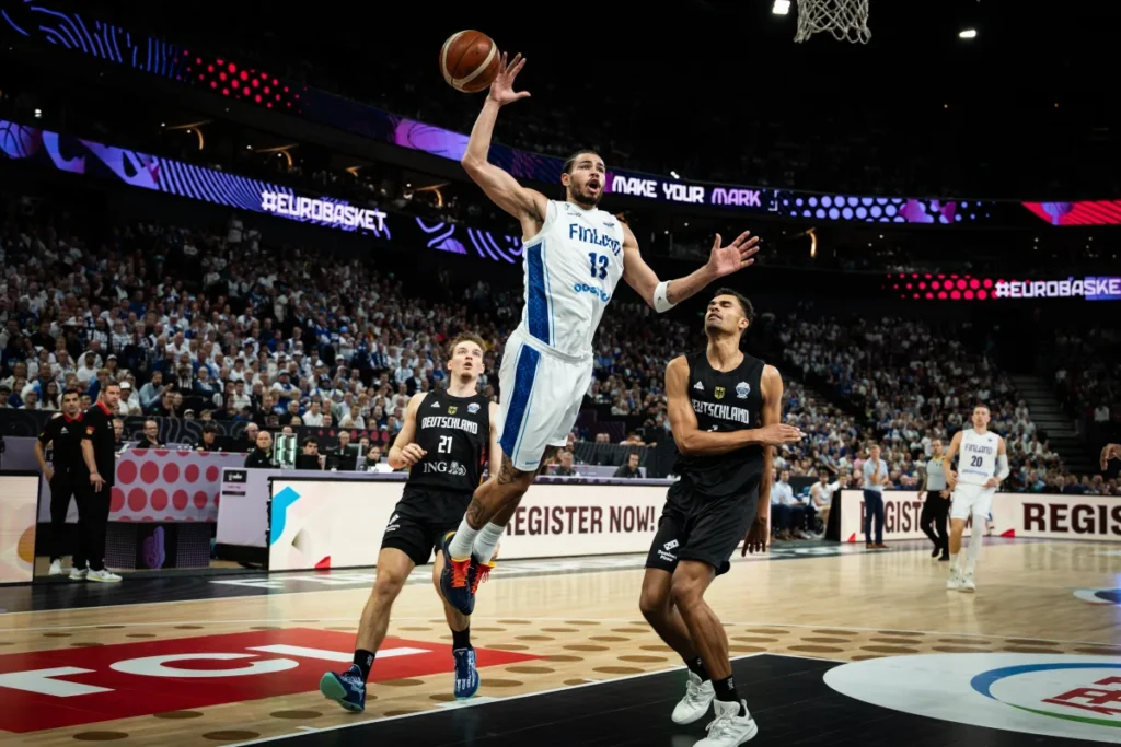 POSLAO SRBIJU KUĆI SA EVROBASKETA, SADA POTPISAO ZA BARSELONU: Evroliga jača za još jednog sjajnog košarkaša!