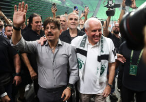 ODLAZAK NIJE BIO KRAJ: Panatinaikos ponovo spojio svoje legende – Obradović dočekao ikonu kluba!