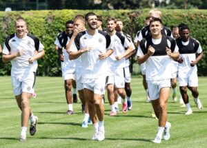 CRNO-BELI RADE NA PRIORITETIMA: Partizan dovodi napadača!