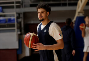 TRIFUNOVIĆ POTPISAO: Srpski košarkaš doneo odluku!
