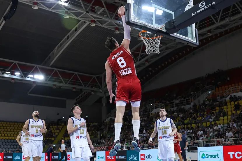 HRVATI RAZMONTIRALI PROTIVNIKA 73 RAZLIKE: Hezonja u stilu Jokića, tripl-dablom predvodio Kockaste do jedne od najubedljivijih pobeda!
