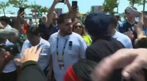 MAGIJA I DALJE SIJA: Prava ludnica je nastala kad se legenda pojavila pred finale Mundijala!