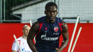 BAMBA ODMAH NA TERENU: Novi napadač Zvezde odradio prvi trening, pažnju privuklo koleno zbog kog je pao u Laciju!