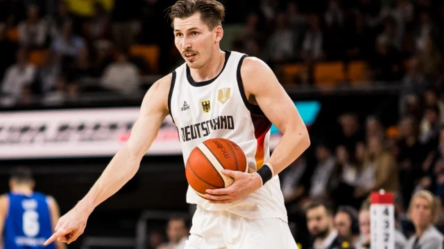 „NISAM MNOGO RAZMIŠLJAO“: Kramer otkrio šta ga je privuklo Crvenoj zvezdi!
