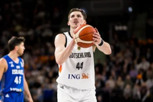 KRAMER POKAZAO ŠTA ZNA: U dresu Nemačke pokazao šta od njega mogu da čekuju navijači Zvezde!