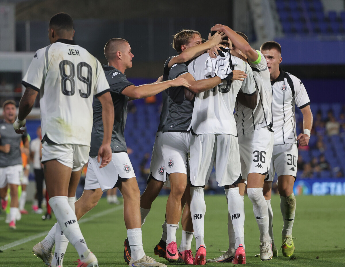 FK Partizan111 Saša Ilić FK Partizan111