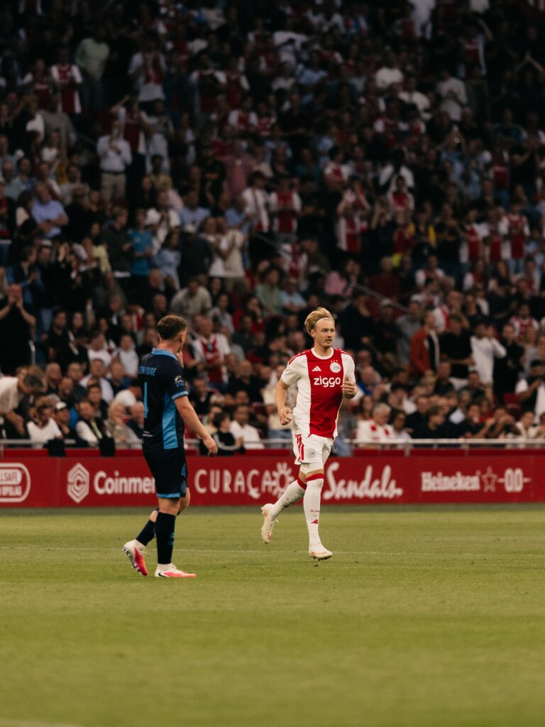 AJAKS IMAO MAGIČNU NOĆ, ALI IRCI PROŠLI BOLJE OD VOJVODINE: Pobeda od 3:1 krije potpuno nestvarnu brojku!